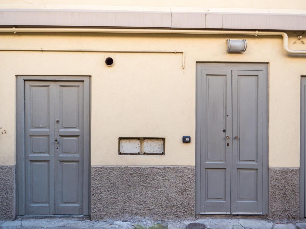 The Best Rent - Studio Nearby Sant'Agostino Metro Mailand Exterior foto